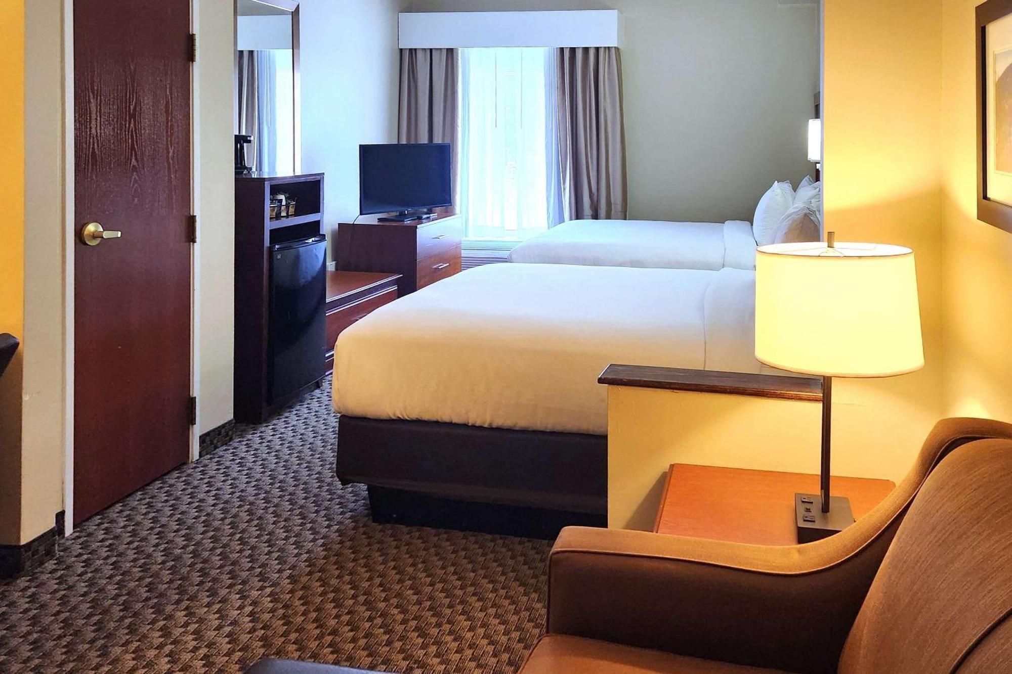 Comfort Inn & Suites Mount Pocono Exterior foto