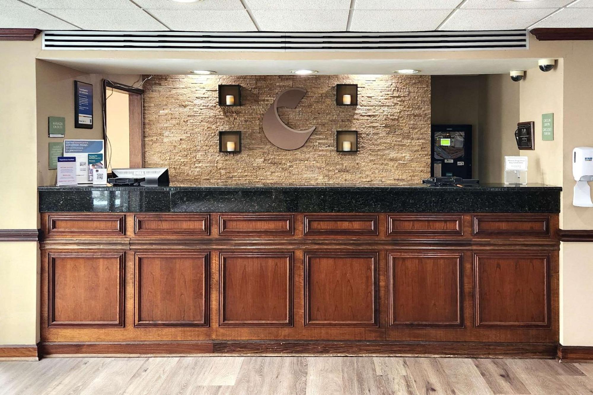 Comfort Inn & Suites Mount Pocono Exterior foto